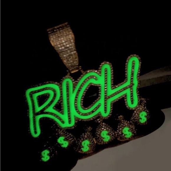 🔥CZ DIAMOND Gold Plated Glows In Dark RICH Money Bag $ Pendant+Chain 24INCH - Picture 3 of 4